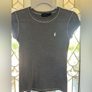 Polo black and white striped tee